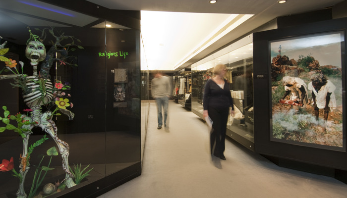 St Mungo displays with dancing skeleton