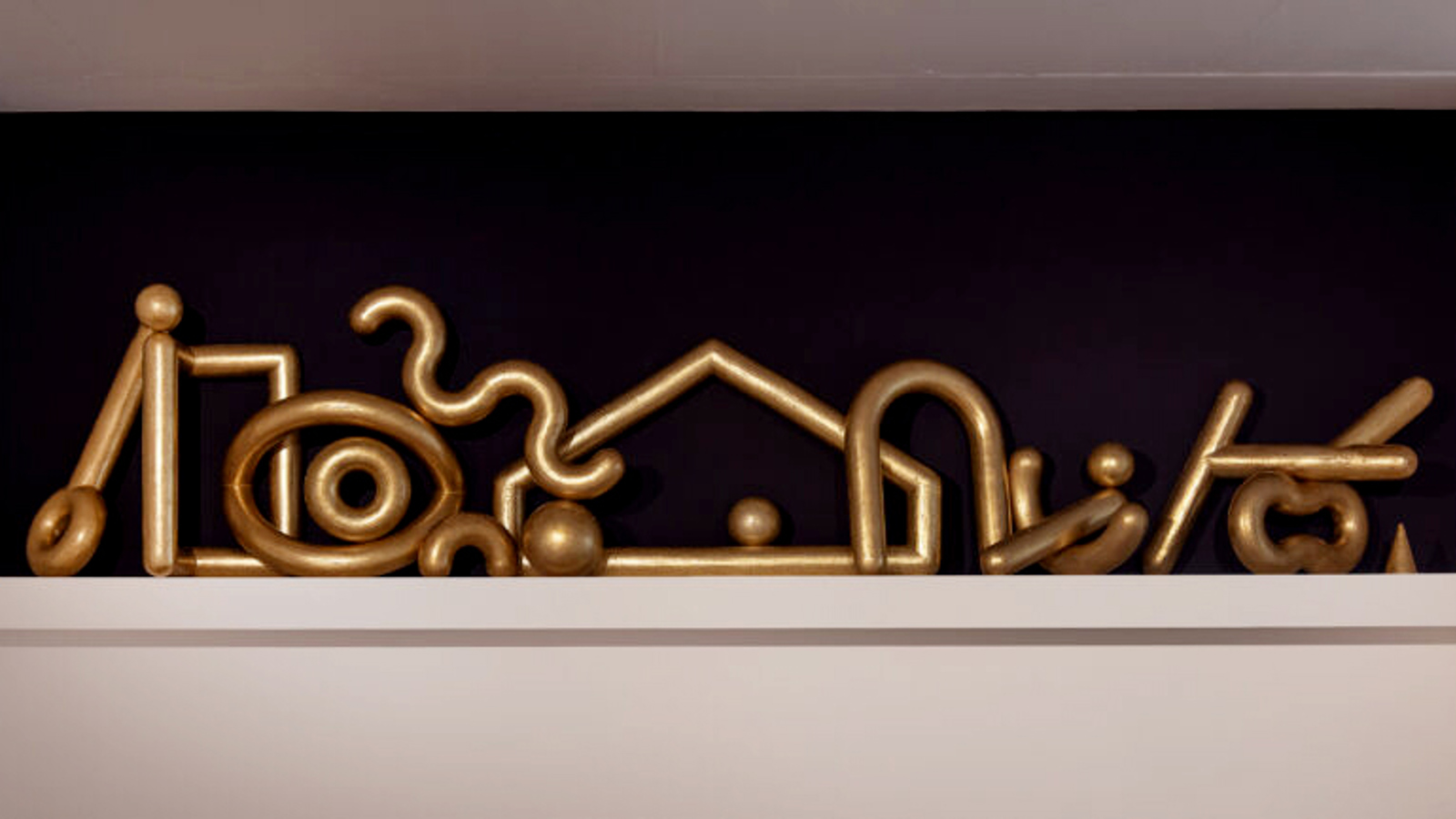 Photograph showing ceramics James Rigler's 'Old Money' work